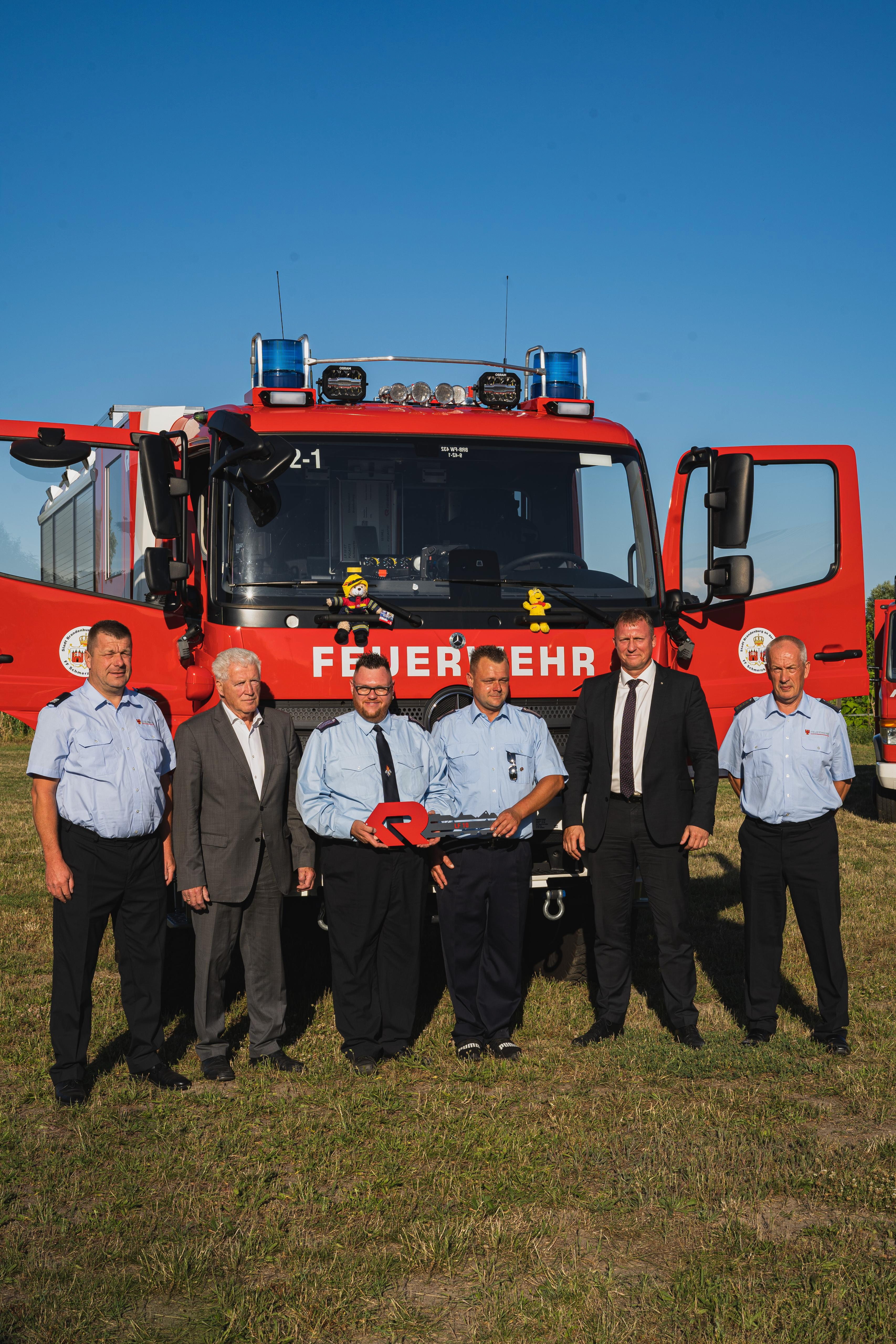 Feierliche Übergabe des LF 10 Ernst